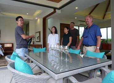 Welcome the Family Wentao Shao and family to the Ka Villa Family